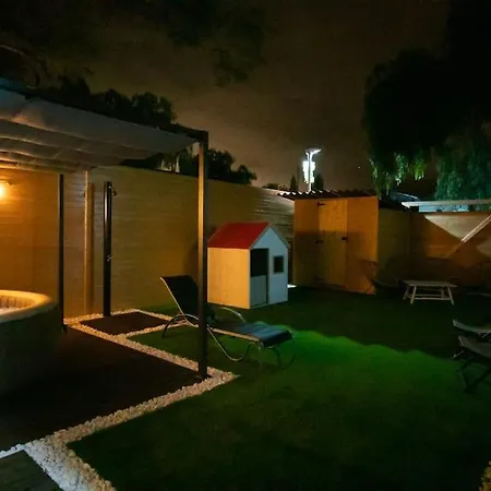 Private Paradise On Cozy Campsite, Jacuzzi, Netflix Apartment *