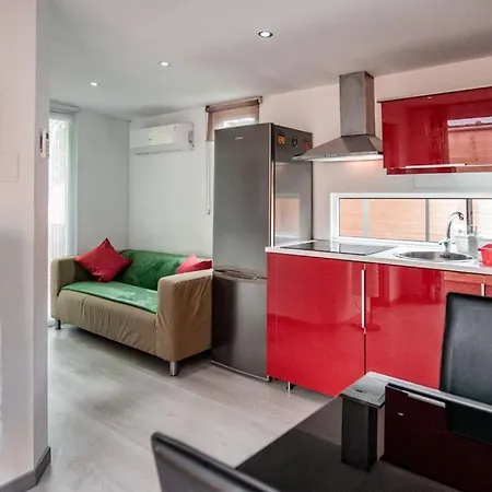 Private Paradise On Cozy Campsite, Jacuzzi, Netflix Apartment *