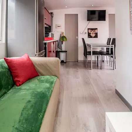 Private Paradise On Cozy Campsite, Jacuzzi, Netflix Apartment Las Galletas
