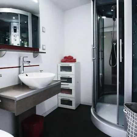 Apartment Private Paradise On Cozy Campsite, Jacuzzi, Netflix *